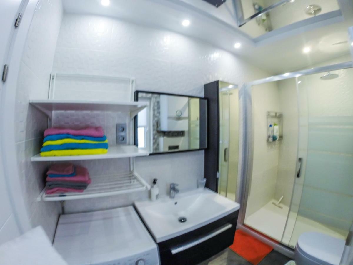 Camp Nou, Europa Fira - modern two-bedroom apartment L'Hospitalet de Llobregat Exterior foto